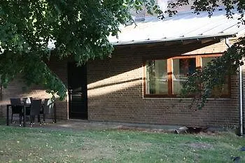 Bakkehuset Svanninge Bakker מלון 2*